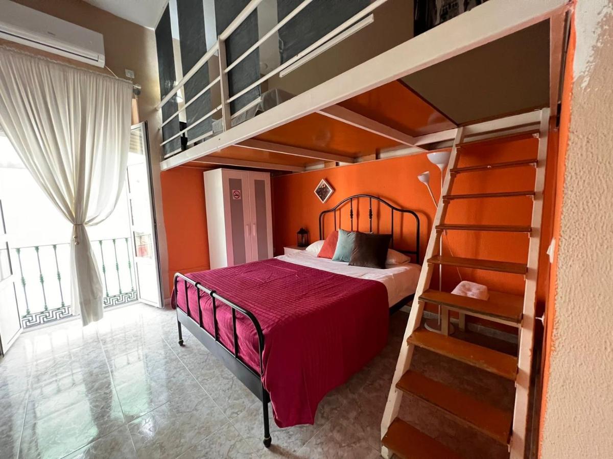 La Maestranza Apartment Rooms Севилья Экстерьер фото