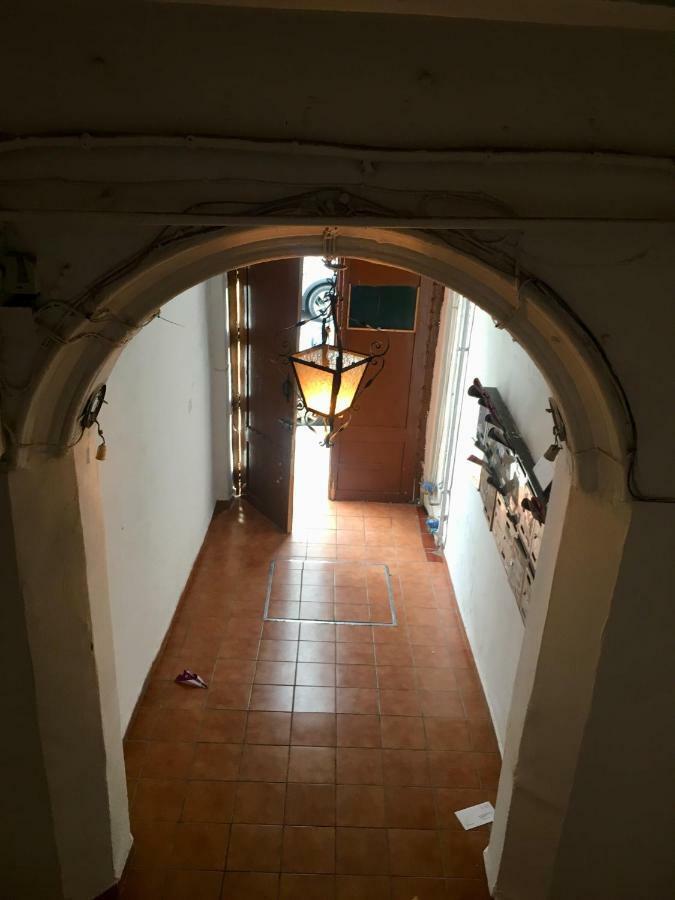La Maestranza Apartment Rooms Севилья Экстерьер фото